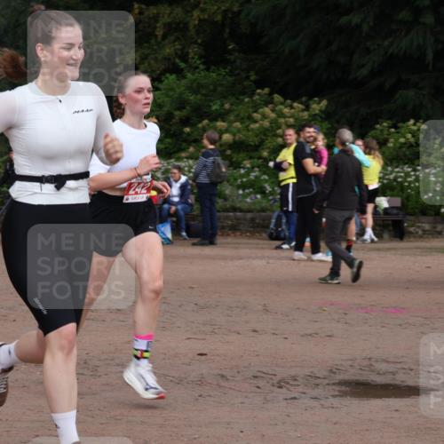 13.09.2026 - Stadtparktriathlon Emre Sener http://msf.ph/oto/10263519 13.09.2026 11:00:57 Laufen 242, 242 meine-sportfotos.de