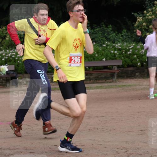 13.09.2026 - Stadtparktriathlon Emre Sener http://msf.ph/oto/10263620 13.09.2026 11:03:42 Laufen 296, 296 meine-sportfotos.de