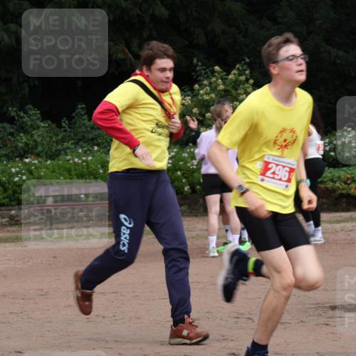 13.09.2026 - Stadtparktriathlon Emre Sener http://msf.ph/oto/10263622 13.09.2026 11:03:42 Laufen 296, 296 meine-sportfotos.de