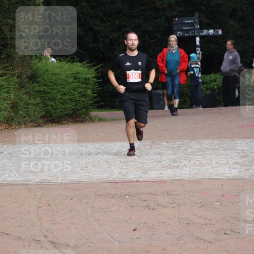 13.09.2026 - Stadtparktriathlon Emre Sener http://msf.ph/oto/10263630 13.09.2026 11:04:37 Laufen 305, 229, 305 meine-sportfotos.de