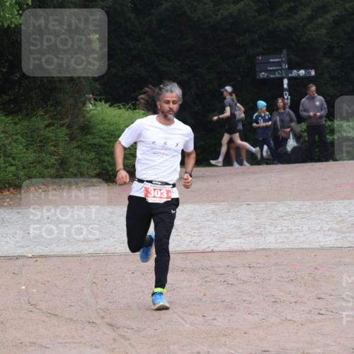 13.09.2026 - Stadtparktriathlon Emre Sener http://msf.ph/oto/10263707 13.09.2026 11:06:20 Laufen 303, 303 meine-sportfotos.de