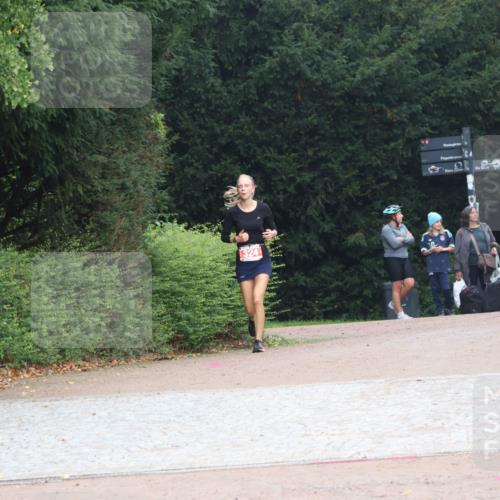 13.09.2026 - Stadtparktriathlon Emre Sener http://msf.ph/oto/10263721 13.09.2026 11:07:45 Laufen 1324, 324 meine-sportfotos.de