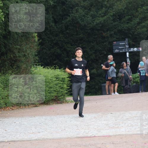 13.09.2026 - Stadtparktriathlon Emre Sener http://msf.ph/oto/10263742 13.09.2026 11:08:26 Laufen 308, 10, 265, 306, 308 meine-sportfotos.de