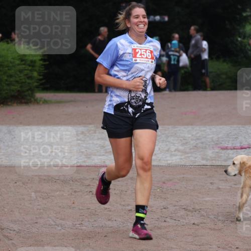 13.09.2026 - Stadtparktriathlon Emre Sener http://msf.ph/oto/10263755 13.09.2026 11:10:16 Laufen 25, 256, 6, 256 meine-sportfotos.de
