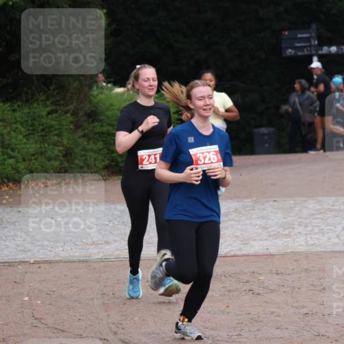 13.09.2026 - Stadtparktriathlon Emre Sener http://msf.ph/oto/10263759 13.09.2026 11:10:43 Laufen 241, 25, 326, 231, 241, 326 meine-sportfotos.de