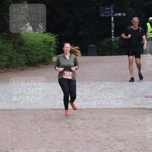 13.09.2026 - Stadtparktriathlon Emre Sener http://msf.ph/oto/10263825 13.09.2026 11:14:27 Laufen 253, 267, 253, 329 meine-sportfotos.de