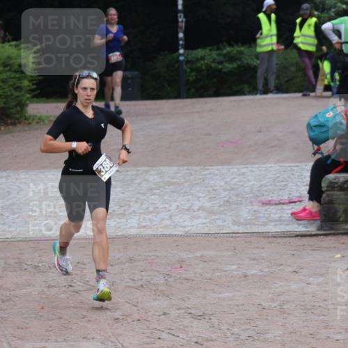 13.09.2026 - Stadtparktriathlon Emre Sener http://msf.ph/oto/10263835 13.09.2026 11:15:07 Laufen 380, 261, 380 meine-sportfotos.de