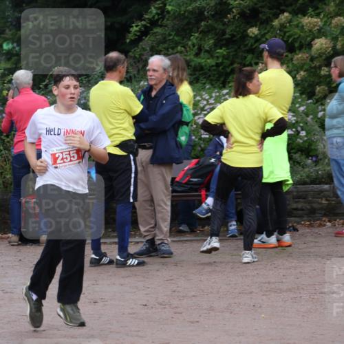 13.09.2026 - Stadtparktriathlon Emre Sener http://msf.ph/oto/10263845 13.09.2026 11:15:47 Laufen 25, 255, 250, 252, 330 meine-sportfotos.de
