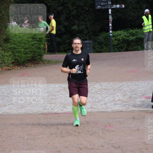 13.09.2026 - Stadtparktriathlon Emre Sener http://msf.ph/oto/10263871 13.09.2026 11:17:21 Laufen 307 meine-sportfotos.de