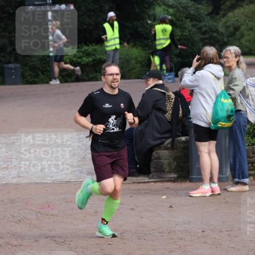 13.09.2026 - Stadtparktriathlon Emre Sener http://msf.ph/oto/10263873 13.09.2026 11:17:22 Laufen 307 meine-sportfotos.de