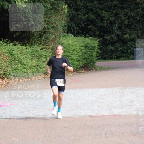 13.09.2026 - Stadtparktriathlon Emre Sener http://msf.ph/oto/10264032 13.09.2026 11:25:12 Laufen 344, 463 meine-sportfotos.de