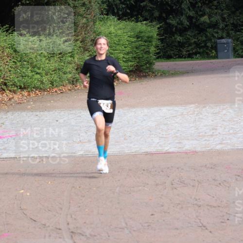 13.09.2026 - Stadtparktriathlon Emre Sener http://msf.ph/oto/10264033 13.09.2026 11:25:13 Laufen 344, 463 meine-sportfotos.de