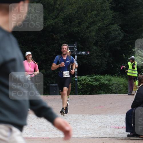 13.09.2026 - Stadtparktriathlon Emre Sener http://msf.ph/oto/10264275 13.09.2026 11:33:39 Laufen 385, 540, 343, 383, 385, 488, 499, 540 meine-sportfotos.de