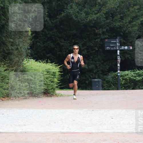 13.09.2026 - Stadtparktriathlon Emre Sener http://msf.ph/oto/10264289 13.09.2026 11:34:00 Laufen 564 meine-sportfotos.de