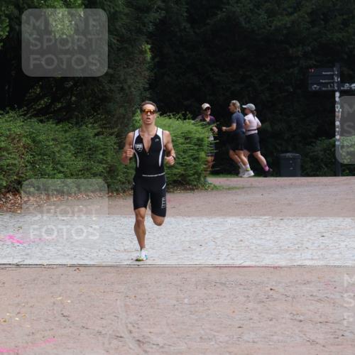 13.09.2026 - Stadtparktriathlon Emre Sener http://msf.ph/oto/10264293 13.09.2026 11:34:03 Laufen 564 meine-sportfotos.de