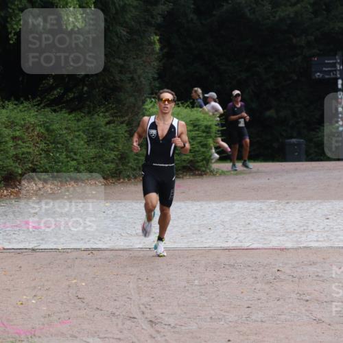 13.09.2026 - Stadtparktriathlon Emre Sener http://msf.ph/oto/10264294 13.09.2026 11:34:03 Laufen 564 meine-sportfotos.de