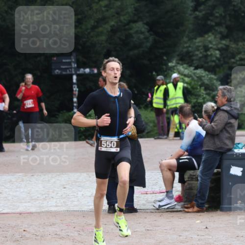 13.09.2026 - Stadtparktriathlon Emre Sener http://msf.ph/oto/10264333 13.09.2026 11:35:01 Laufen 2716, 550, 550, 568 meine-sportfotos.de