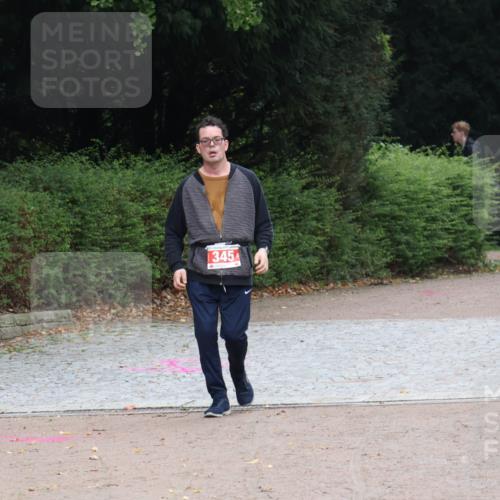 13.09.2026 - Stadtparktriathlon Emre Sener http://msf.ph/oto/10264442 13.09.2026 11:37:40 Laufen 345, 362, 392, 362, 387, 392, 533 meine-sportfotos.de