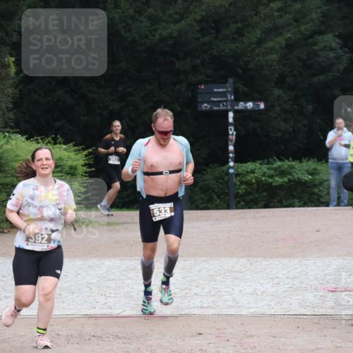 13.09.2026 - Stadtparktriathlon Emre Sener http://msf.ph/oto/10264456 13.09.2026 11:37:51 Laufen 392, 1353, 533, 345, 353, 362, 378, 392, 533 meine-sportfotos.de