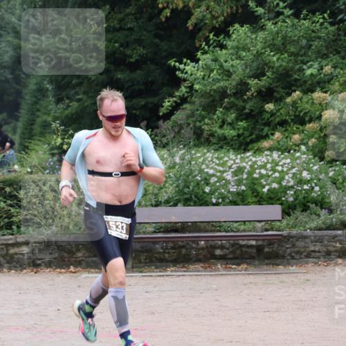 13.09.2026 - Stadtparktriathlon Emre Sener http://msf.ph/oto/10264460 13.09.2026 11:37:54 Laufen 0, 533, 345, 353, 362, 378, 392, 533 meine-sportfotos.de