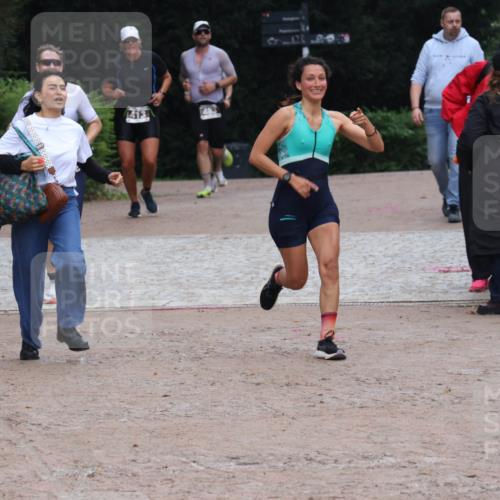 13.09.2026 - Stadtparktriathlon Emre Sener http://msf.ph/oto/10264474 13.09.2026 11:38:18 Laufen 1413, 483, 345, 353, 378, 386, 413, 483, 523, 529, 539 meine-sportfotos.de