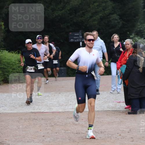 13.09.2026 - Stadtparktriathlon Emre Sener http://msf.ph/oto/10264478 13.09.2026 11:38:21 Laufen 413, 483, 353, 378, 386, 413, 483, 523, 529, 539 meine-sportfotos.de