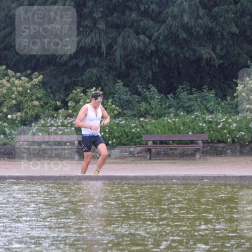 13.09.2026 - Stadtparktriathlon Emre Sener http://msf.ph/oto/10264553 13.09.2026 11:41:27 Laufen 504, 546, 557 meine-sportfotos.de