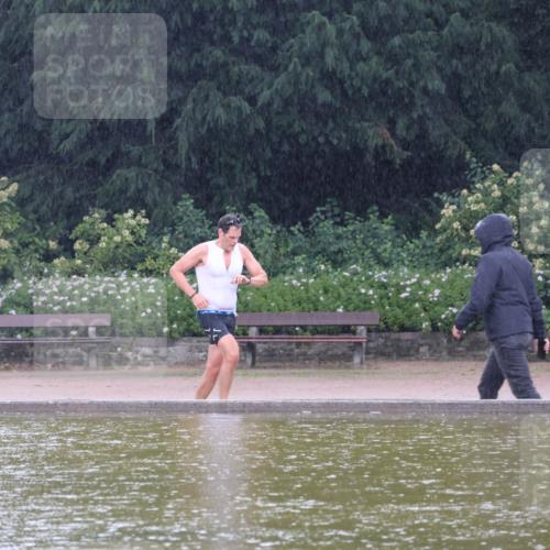 13.09.2026 - Stadtparktriathlon Emre Sener http://msf.ph/oto/10264555 13.09.2026 11:41:28 Laufen 504, 546, 557 meine-sportfotos.de