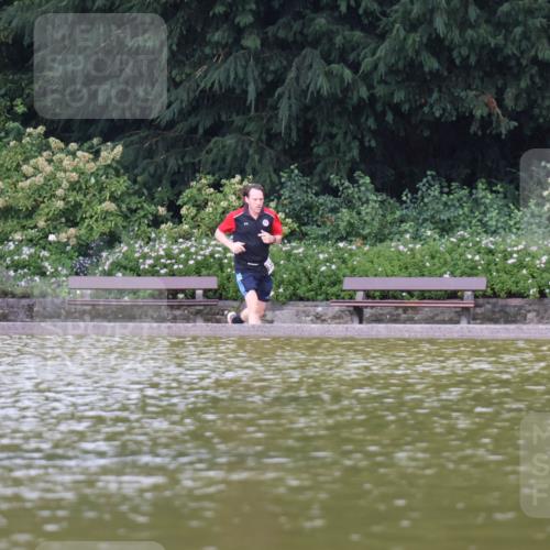 13.09.2026 - Stadtparktriathlon Emre Sener http://msf.ph/oto/10264649 13.09.2026 11:44:40 Laufen 572 meine-sportfotos.de