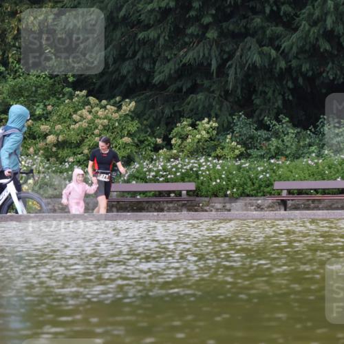 13.09.2026 - Stadtparktriathlon Emre Sener http://msf.ph/oto/10264658 13.09.2026 11:44:59 Laufen 371, 371 meine-sportfotos.de