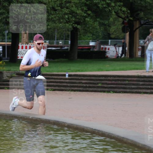 13.09.2026 - Stadtparktriathlon Emre Sener http://msf.ph/oto/10264741 13.09.2026 11:47:27 Laufen 456 meine-sportfotos.de