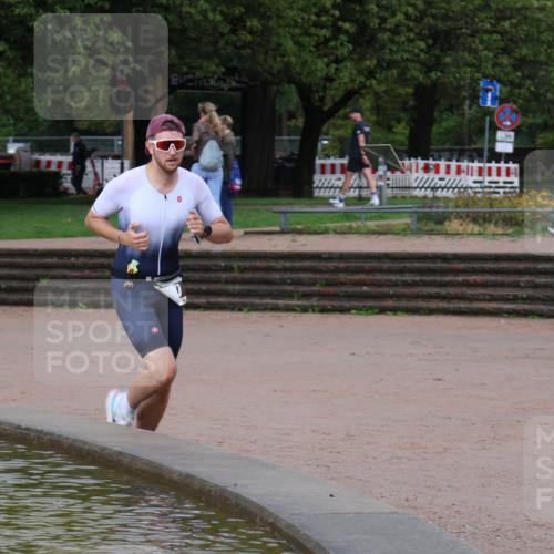13.09.2026 - Stadtparktriathlon Emre Sener http://msf.ph/oto/10264742 13.09.2026 11:47:28 Laufen 33, 456 meine-sportfotos.de