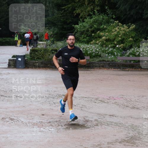 13.09.2026 - Stadtparktriathlon Emre Sener http://msf.ph/oto/10264755 13.09.2026 11:50:50 Laufen 508, 466, 508, 555, 583, 640 meine-sportfotos.de