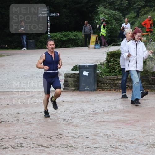 13.09.2026 - Stadtparktriathlon Emre Sener http://msf.ph/oto/10264837 13.09.2026 11:54:14 Laufen 275, 476, 512, 561, 600, 603, 1799 meine-sportfotos.de