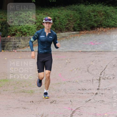 13.09.2026 - Stadtparktriathlon Emre Sener http://msf.ph/oto/10264884 13.09.2026 11:55:05 Laufen 487, 519 meine-sportfotos.de