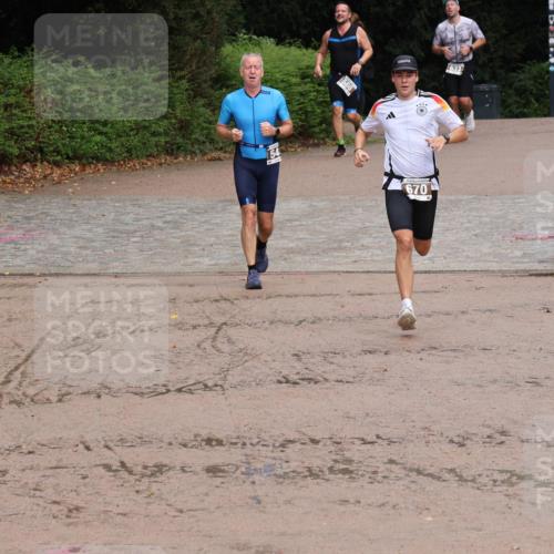 13.09.2026 - Stadtparktriathlon Emre Sener http://msf.ph/oto/10264983 13.09.2026 11:59:57 Laufen 54, 586, 670, 633, 548, 586, 633, 670 meine-sportfotos.de