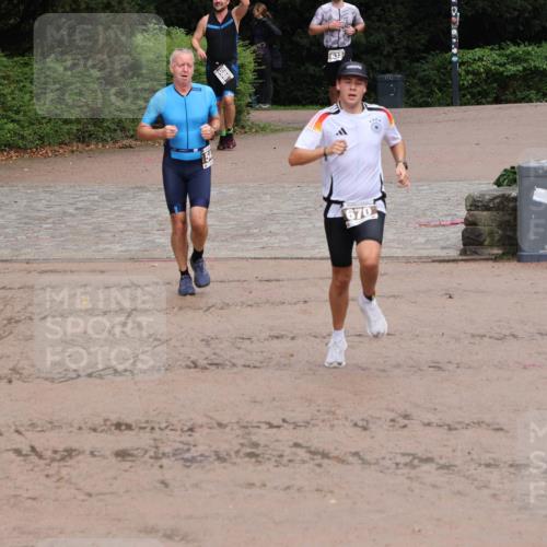 13.09.2026 - Stadtparktriathlon Emre Sener http://msf.ph/oto/10264984 13.09.2026 11:59:57 Laufen 586, 1633, 40, 670, 548, 586, 633, 670 meine-sportfotos.de