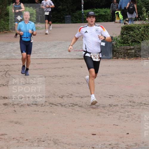 13.09.2026 - Stadtparktriathlon Emre Sener http://msf.ph/oto/10264986 13.09.2026 11:59:59 Laufen 1586, 633, 670, 548, 586, 633, 670 meine-sportfotos.de