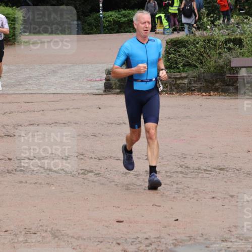 13.09.2026 - Stadtparktriathlon Emre Sener http://msf.ph/oto/10264989 13.09.2026 12:00:02 Laufen 586, 633, 548, 586, 633, 670 meine-sportfotos.de