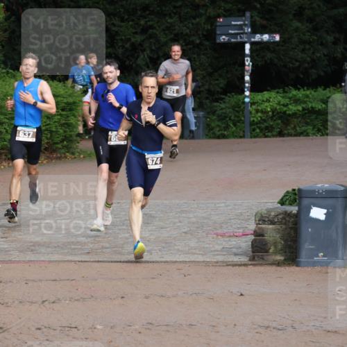 13.09.2026 - Stadtparktriathlon Emre Sener http://msf.ph/oto/10265029 13.09.2026 12:01:43 Laufen 1637, 69, 674, 621, 621, 635, 637, 674, 688, 696 meine-sportfotos.de