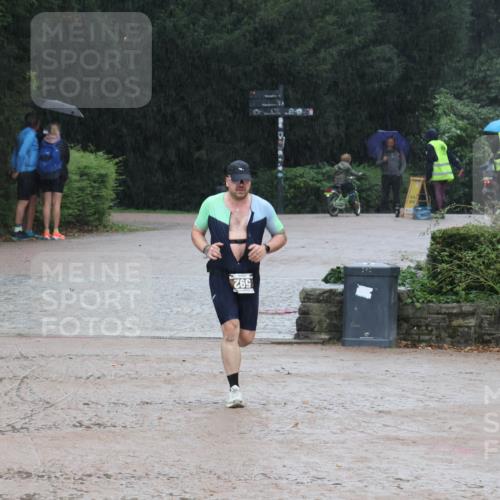 13.09.2026 - Stadtparktriathlon Emre Sener http://msf.ph/oto/10265134 13.09.2026 12:05:03 Laufen 592, 592, 641, 690 meine-sportfotos.de