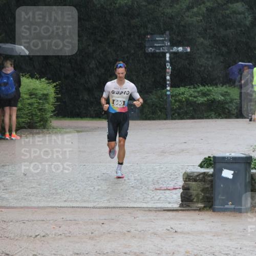 13.09.2026 - Stadtparktriathlon Emre Sener http://msf.ph/oto/10265141 13.09.2026 12:05:16 Laufen 690, 690 meine-sportfotos.de