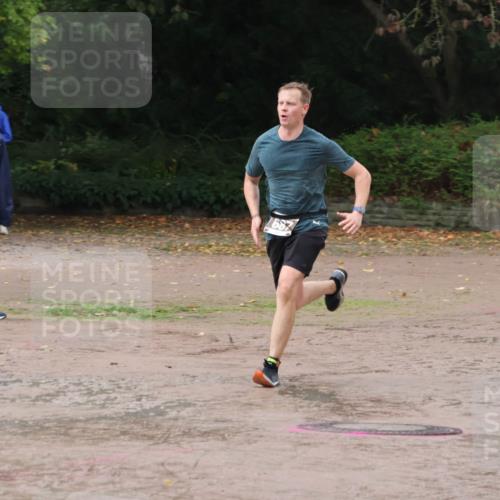 13.09.2026 - Stadtparktriathlon Emre Sener http://msf.ph/oto/10265185 13.09.2026 12:08:15 Laufen 685, 423, 685, 687, 1798 meine-sportfotos.de