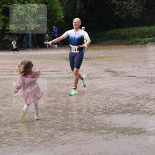 13.09.2026 - Stadtparktriathlon Emre Sener http://msf.ph/oto/10265212 13.09.2026 12:08:51 Laufen 601, 593, 601, 677 meine-sportfotos.de