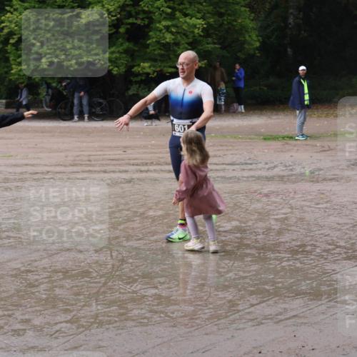 13.09.2026 - Stadtparktriathlon Emre Sener http://msf.ph/oto/10265213 13.09.2026 12:08:52 Laufen 601, 593, 601, 677 meine-sportfotos.de