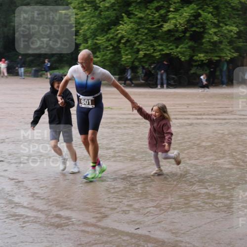 13.09.2026 - Stadtparktriathlon Emre Sener http://msf.ph/oto/10265215 13.09.2026 12:08:53 Laufen 601, 593, 601, 677 meine-sportfotos.de