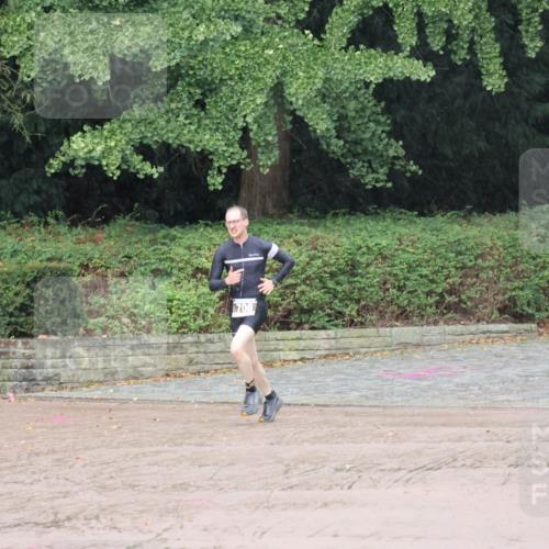13.09.2026 - Stadtparktriathlon Emre Sener http://msf.ph/oto/10265249 13.09.2026 12:10:31 Laufen 904, 706 meine-sportfotos.de