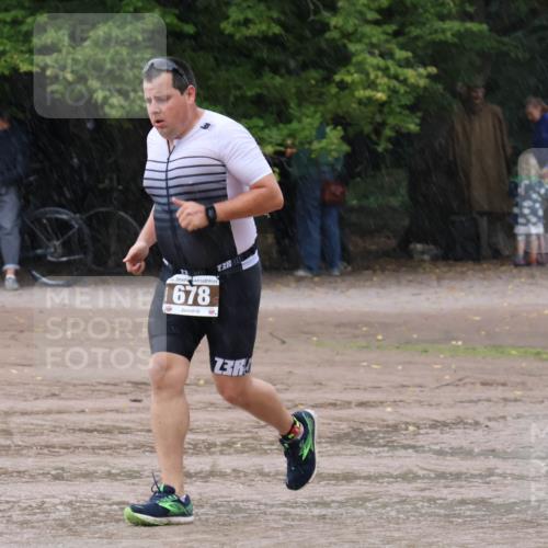13.09.2026 - Stadtparktriathlon Emre Sener http://msf.ph/oto/10265263 13.09.2026 12:11:34 Laufen 5, 678, 3, 236, 626, 663, 678, 703 meine-sportfotos.de