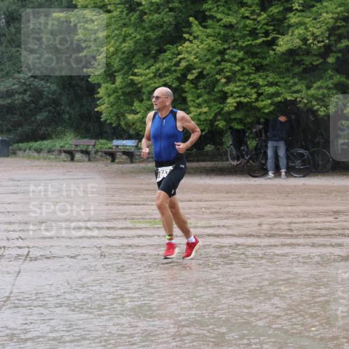 13.09.2026 - Stadtparktriathlon Emre Sener http://msf.ph/oto/10265276 13.09.2026 12:12:03 Laufen 647 meine-sportfotos.de