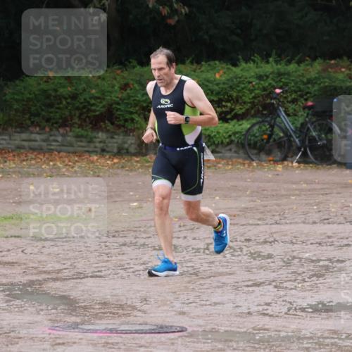 13.09.2026 - Stadtparktriathlon Emre Sener http://msf.ph/oto/10265320 13.09.2026 12:13:53 Laufen 612, 649, 694, 697 meine-sportfotos.de